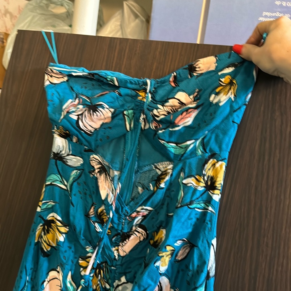 NWOT STRAPLESS FLORAL  HIGH-LOW DRESS
